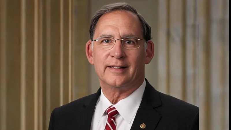 Boozman urges Senate panel action on digital commodity market oversight during CFTC nominee hearing