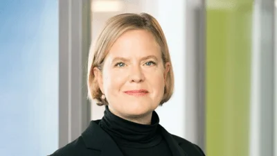 Medium carolinegabor