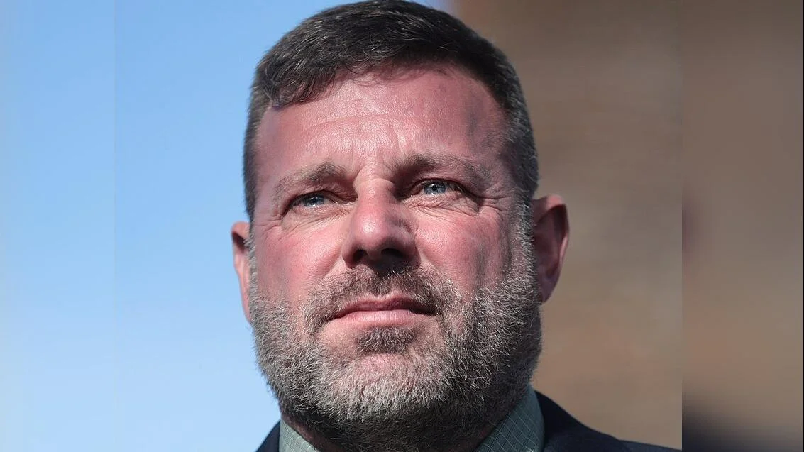 John Gillette criticizes Democrats' stance on immigration and governance
