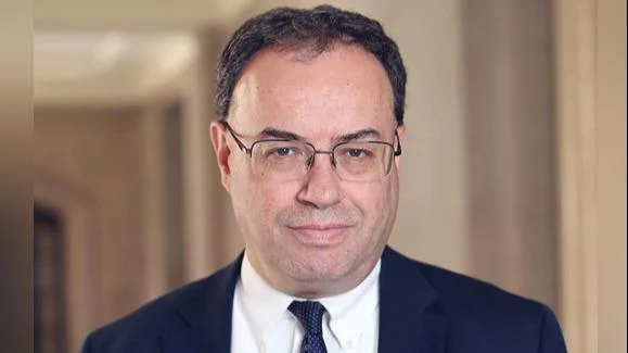 PRA explores easing mortgage rules to boost competition among mid-sized firms