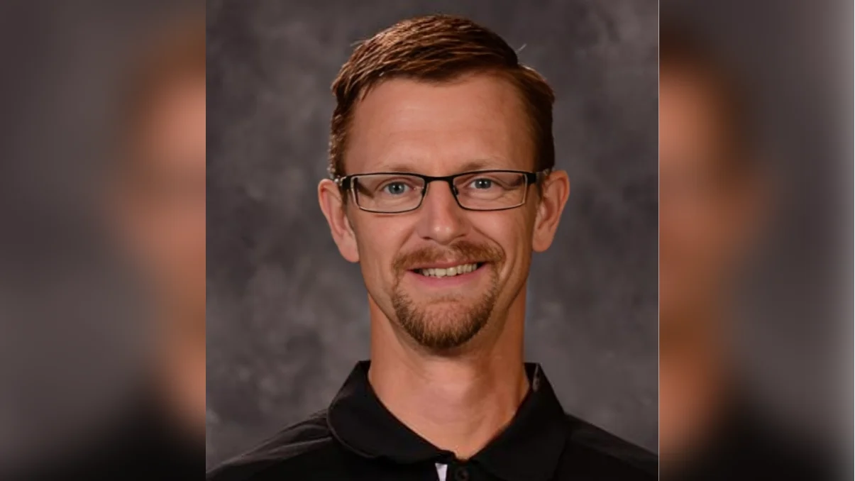 Webp gvarzh21xhosgh8xqmmz8ih47icc