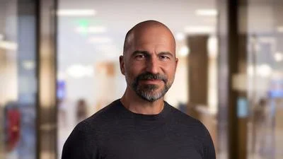 Medium dara khosrowshahi