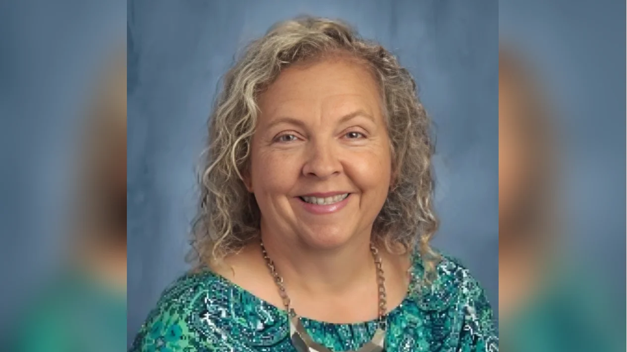 Webp tucaaj010fgyrf7n4xbne47ic362