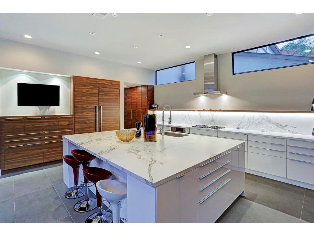 Houstonhotproperty3215sackettstkitchen11142017