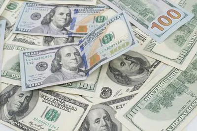 Medium money 08