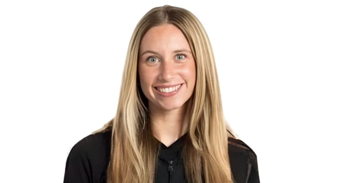 Kansas softball splits opening day at USF Tournament