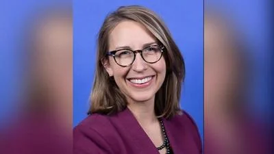 Hillary Scholten addresses gun violence, special education, and AI impacts on small business