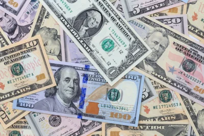 Medium money041