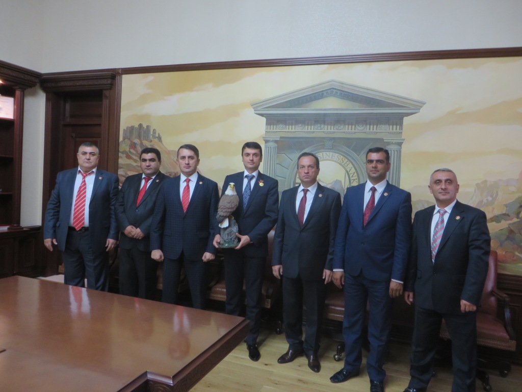 ARMBUSINESSBANK Chairman of the Board Receives Honors