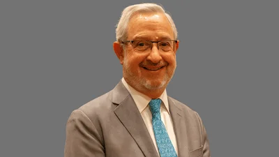 Dr. Estuardo Mata Castillo, Dean of Facultad de Odontologia University of Francisco Marroquin, Guatemala