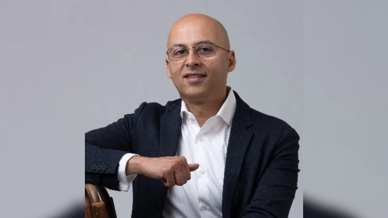 Author and adjunct professor Omid Malekan