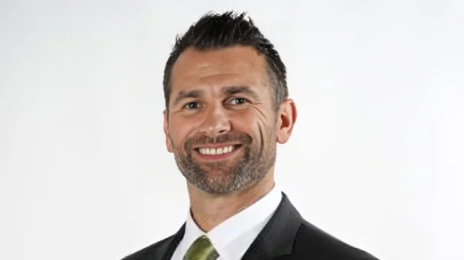 Webp hb0d8du3i00p738ni3zxayv2eh7p