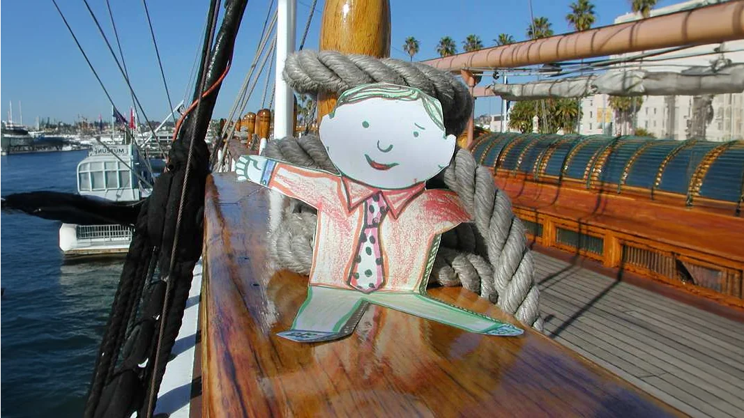 Flat Franklin visits New Mexico State Library as part of student geography project