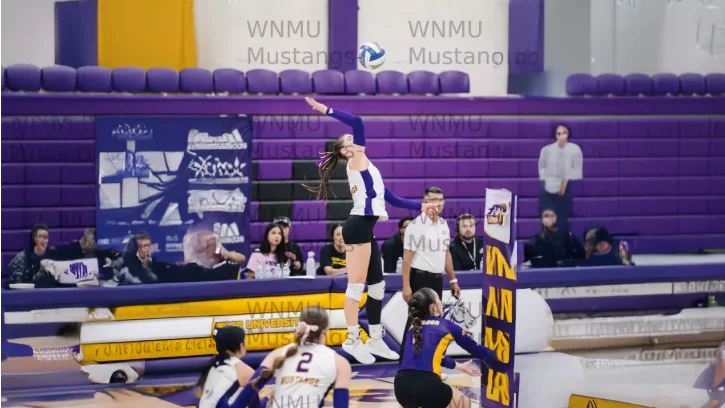 Western New Mexico volleyball ends losing streak against Texas A&M-Kingsville