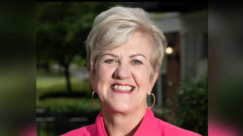 FOIA request sent to Mississippi University for Women regarding recent course syllabi on August 6, 2025