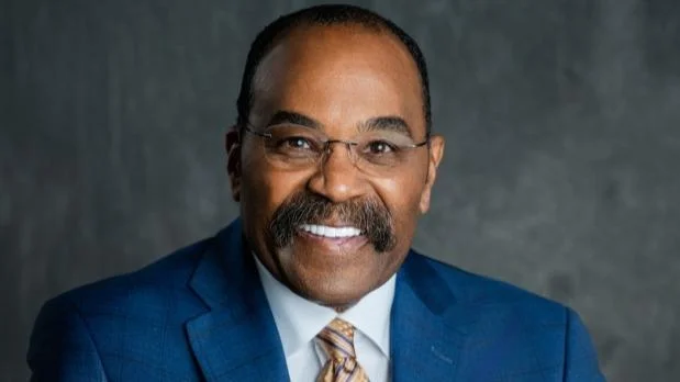 Sen. Hearcel F. Craig voted Yea on HB541 to designate a segment of U.S. Route 42 as a memorial highway