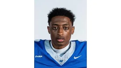 Medium f2f2968e df56 4e43 a2c2 fadb8cd52e23