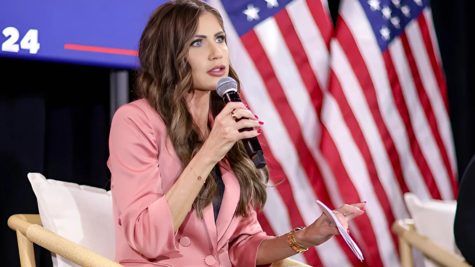 ICE detains previously deported Honduran national charged with molesting minors at Long Island store