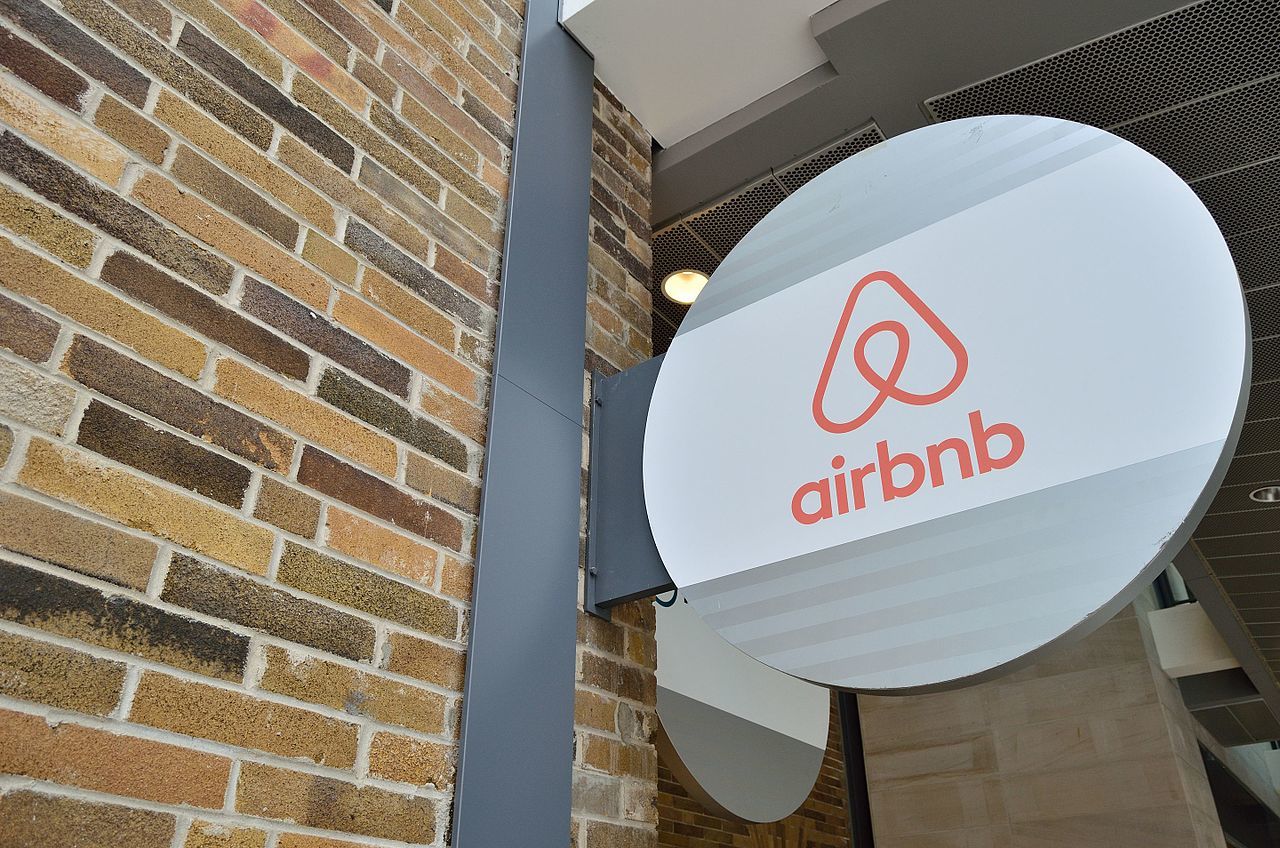 Appeals court says kids of man killed in Airbnb fire in Maine can't sue