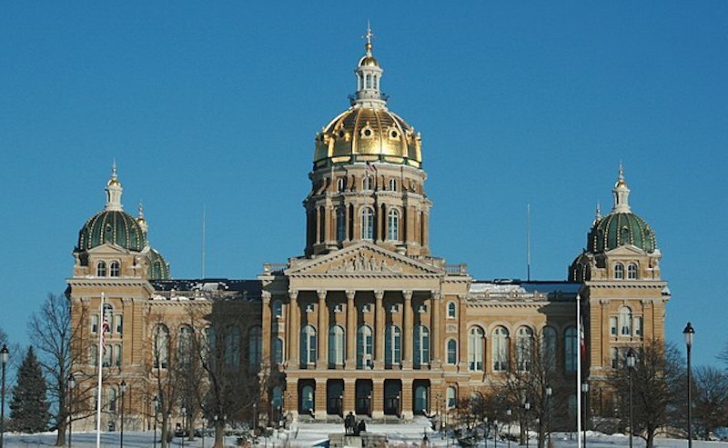 Des moines iowa state capitol