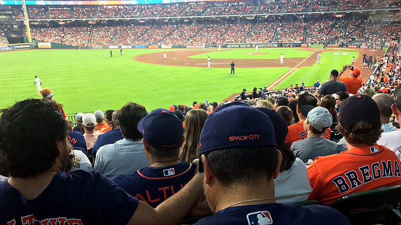 Astros800