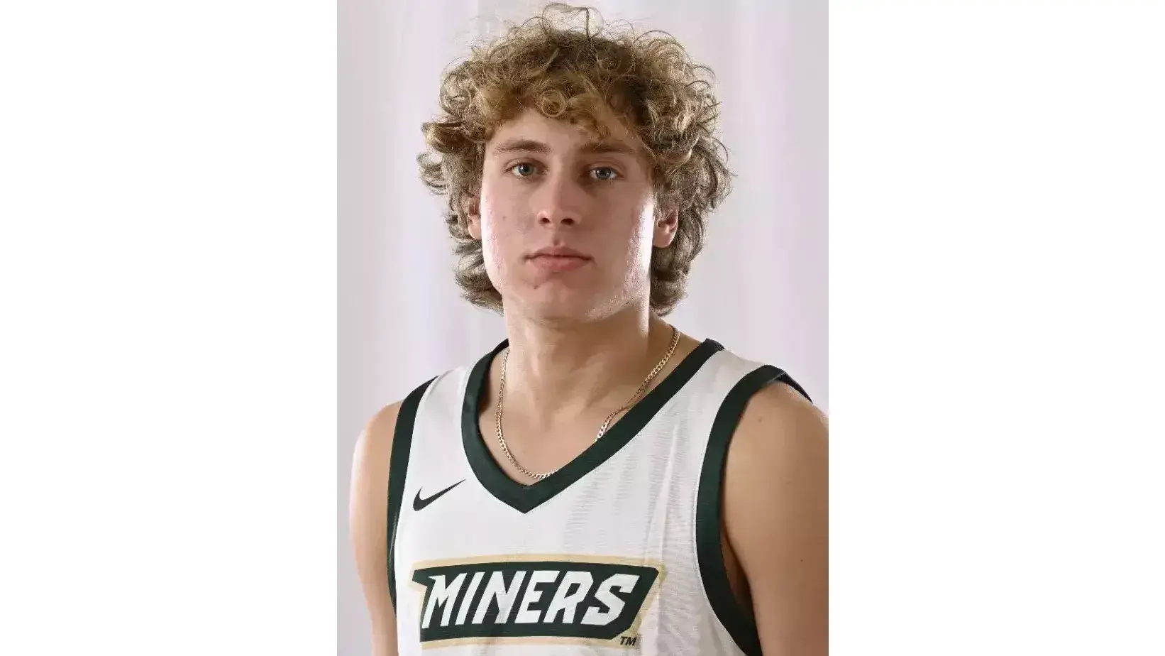 Who are the ex-high school stars from South Central Missouri area competing on Tuesday, Dec. 9?