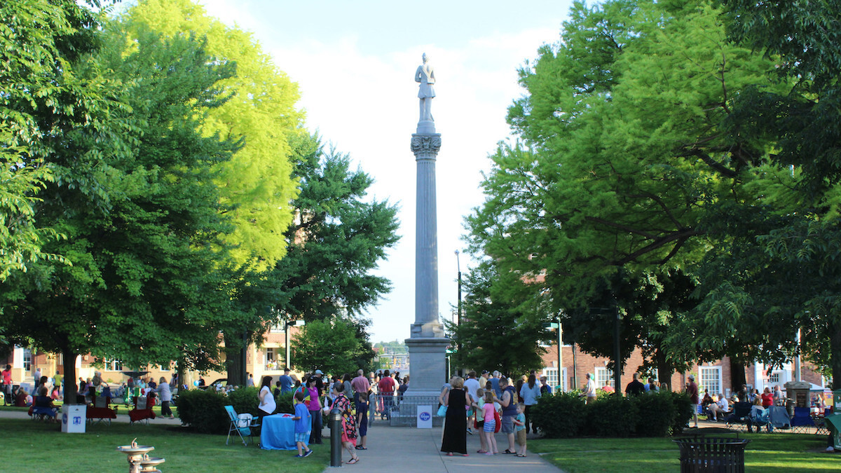 Downtown mount vernon square