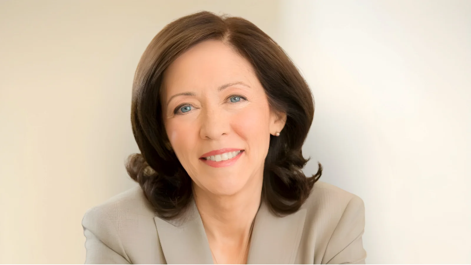 Cantwell urges regular order for reconciliation bill amid national security concerns