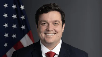 Medium pigott