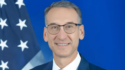 Medium stevenbondy