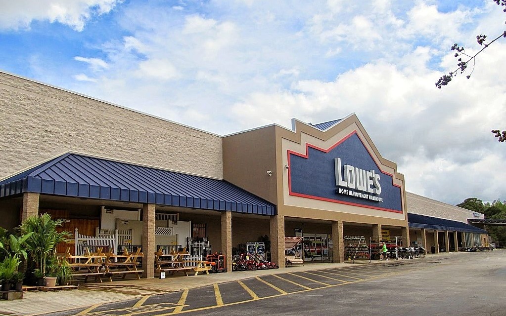 Lowe's is sued for allegedly damaging house when delivering fridge