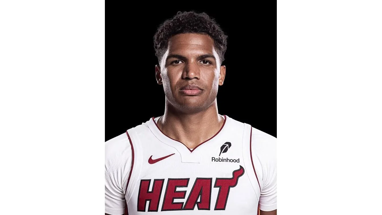 Who are the Southwest Indiana area high school alumni in action on Sunday, Feb. 1?