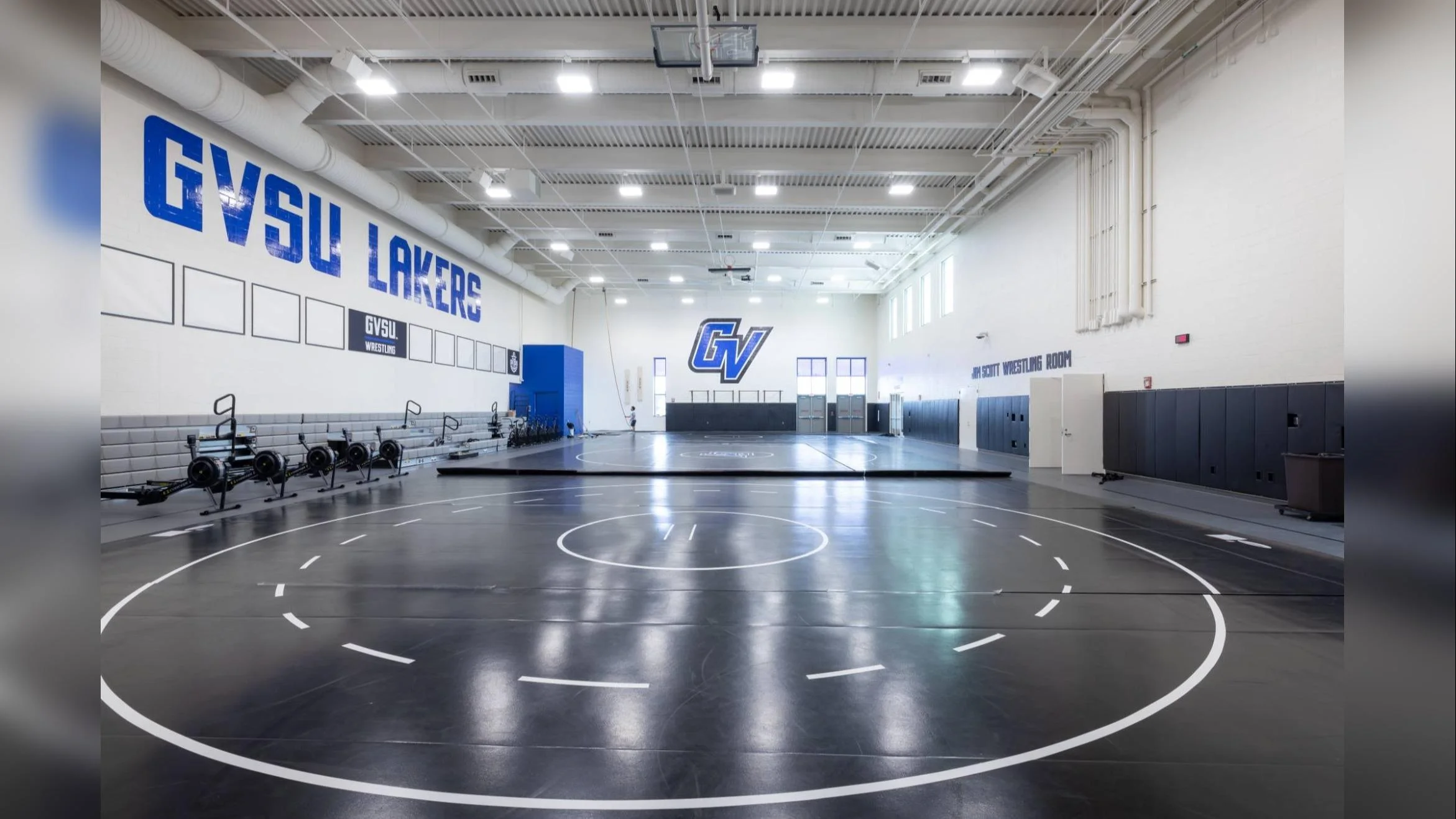 Grand Valley State men’s wrestling posts three wins at Indianapolis Duals
