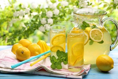 Medium lemonade