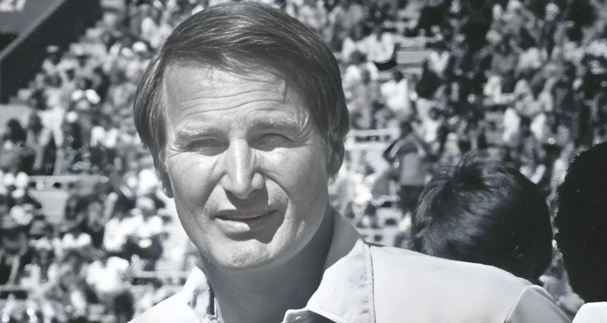 Former Kansas football coach Bud Moore dies at age 86