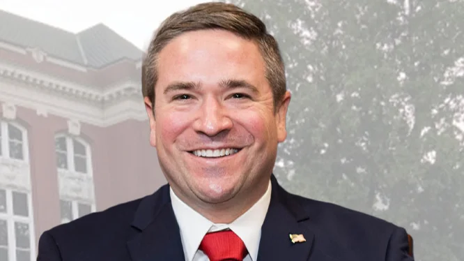 Missouri AG urges DOE to rescind loan guarantee for Grain Belt Express