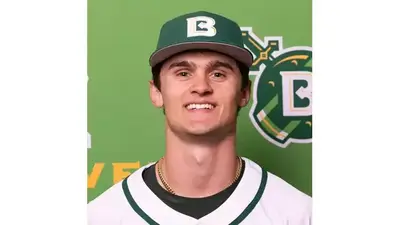 Medium 19cf06ec 77dd 41f6 af1f 19c4ea7bfc2c