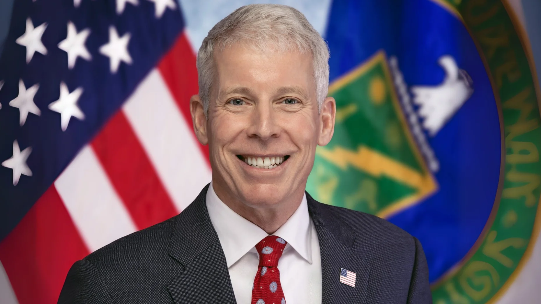 U.S. energy secretary affirms continued commitment to Hanford environmental cleanup