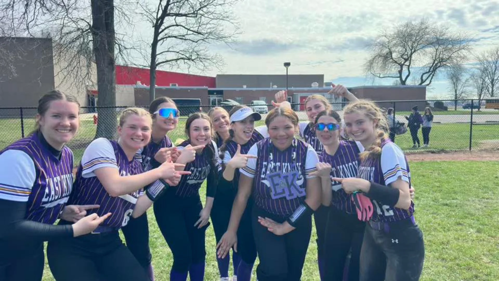 Webp ladydawgs