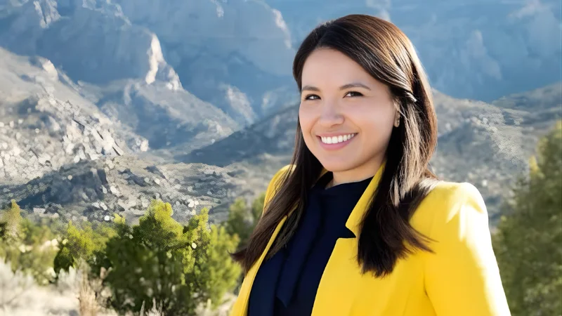 Cindy Nava receives CSG award for leadership among emerging state officials