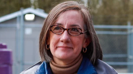 Andrea Salinas criticizes federal policies and highlights Oregon agriculture leadership