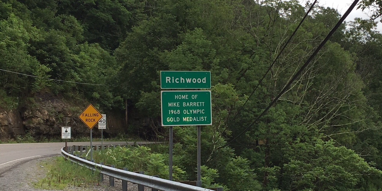 Richwood mayor sues city council for putting him on administrative