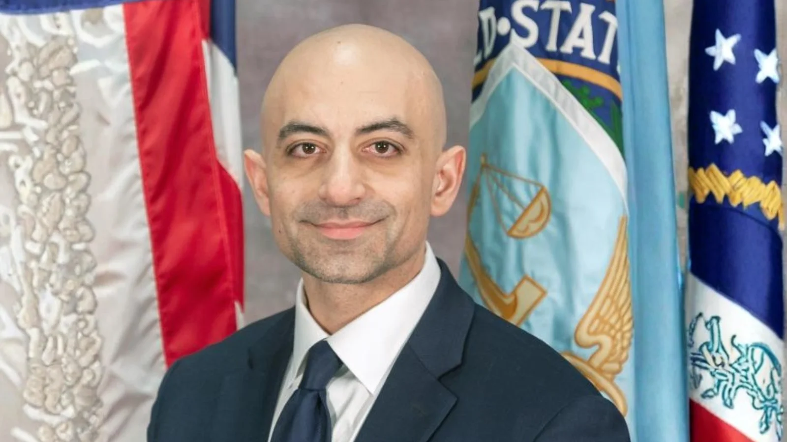 FTC warns 97 auto dealership groups about deceptive pricing practices