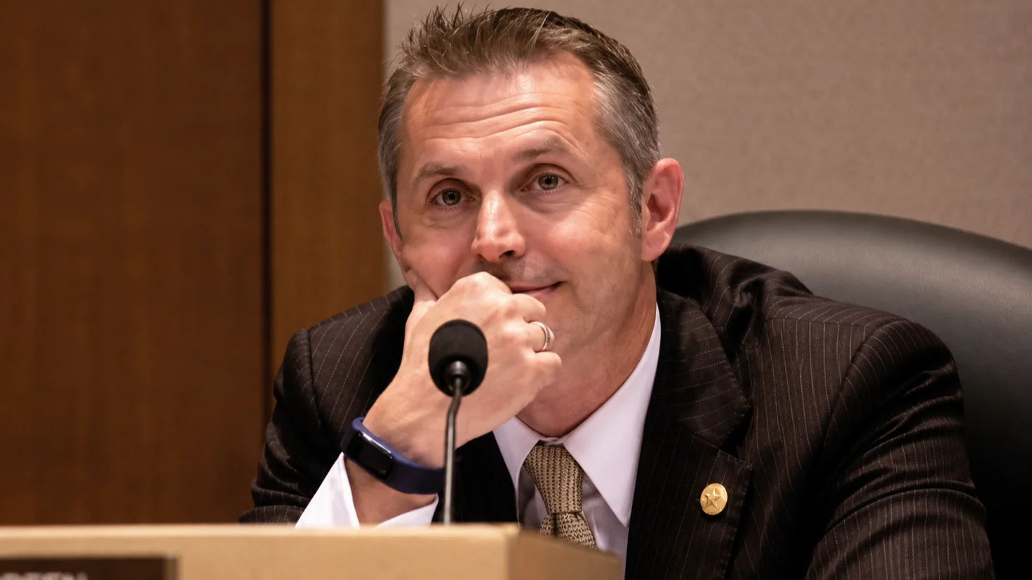 Tom Oliverson emphasizes support for conservative economic policies in recent social media posts