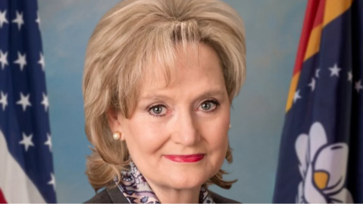 Hyde-Smith backs bill opposing direct lending by Small Business Administration