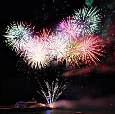 Medium fireworks