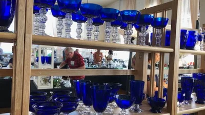 Medium glass