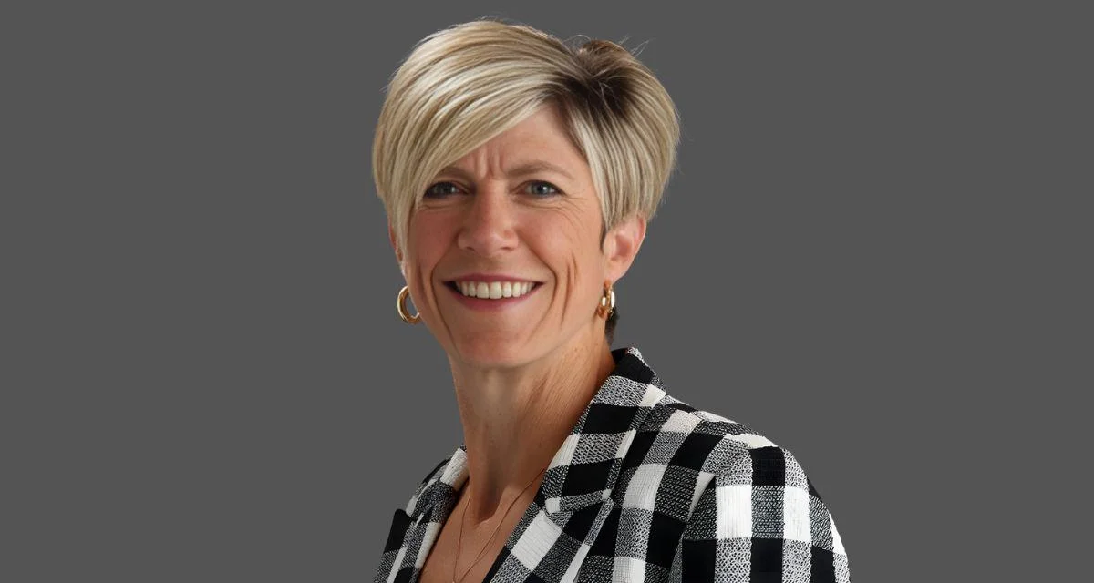 Iowa Hawkeyes prepare to face USC Trojans after strong start under new head coach