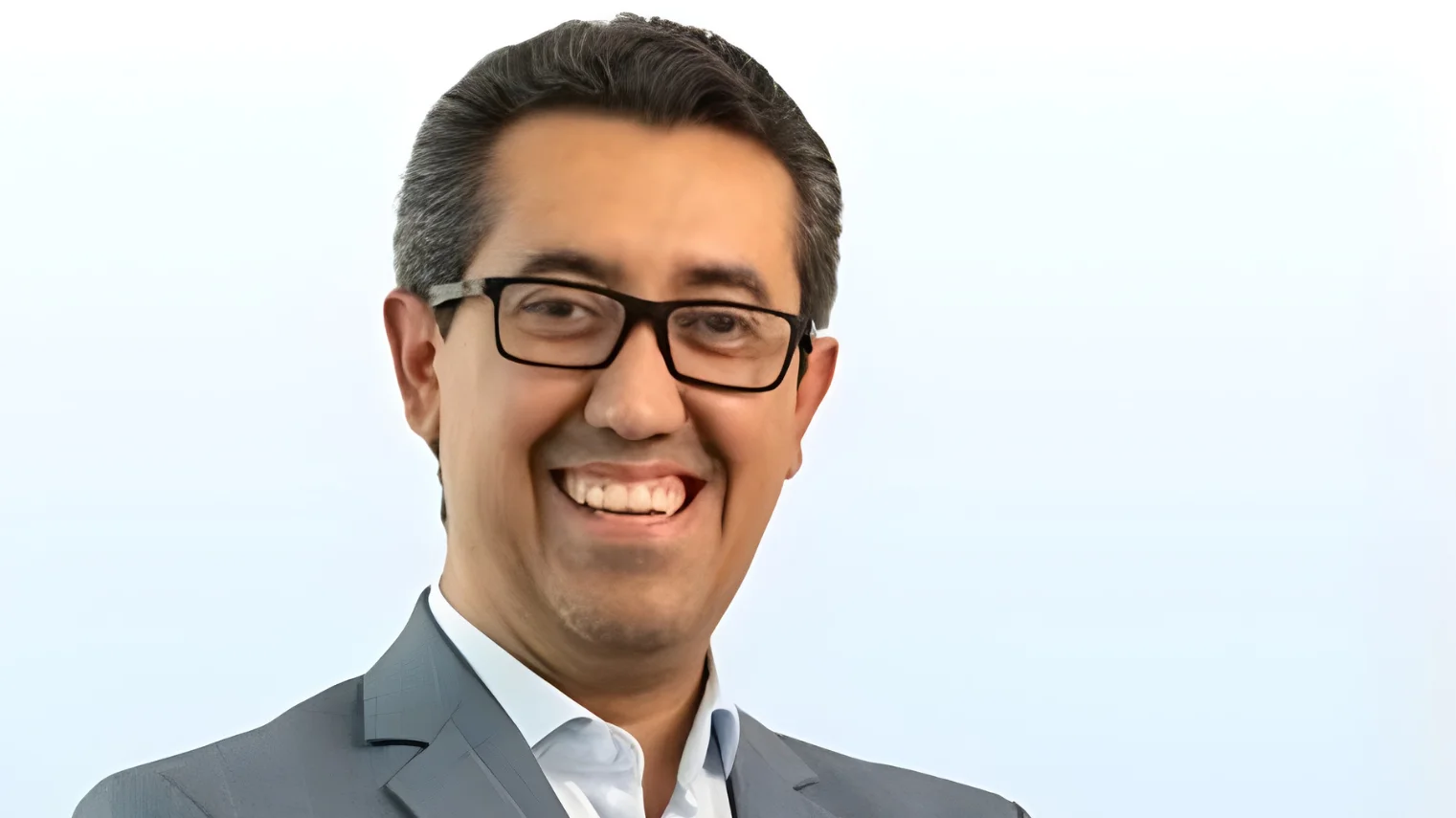 Jonathan Menkos, Ministerio de Finanzas Públicas