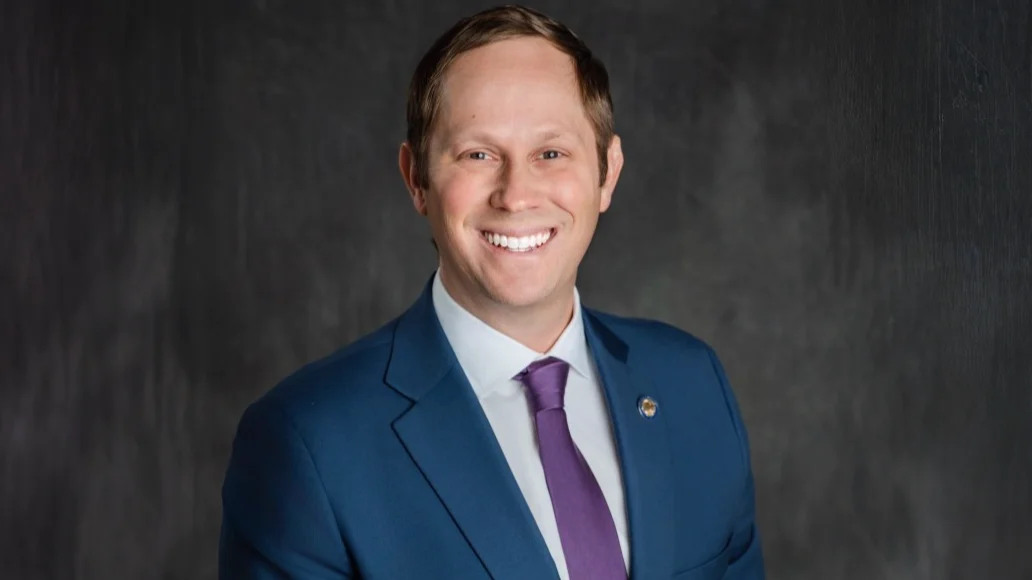 Sen. Casey Weinstein votes nay on SB276, school psychologists interstate-compact bill